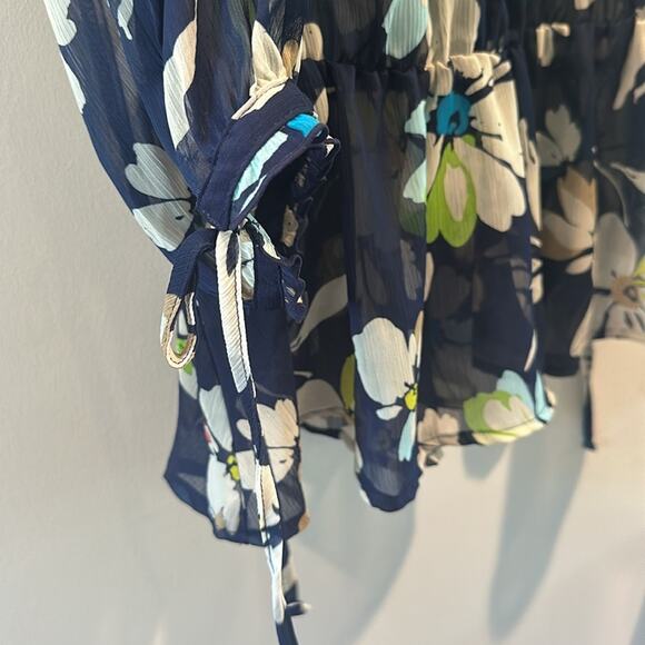 Old Navy Large Navy Blue Floral Semi-Sheer Cinched Blouse Top - Picture 5 of 8